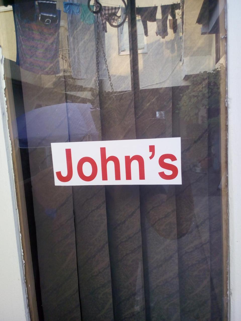 John'S Hotel Suhumi Exterior foto
